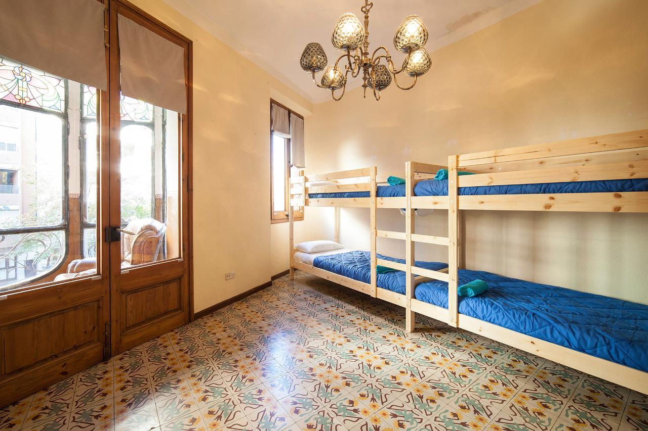 Bed In Girona Exterior foto